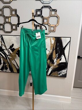 Emerald Green Men’s Elastic-Waist Dress Pants